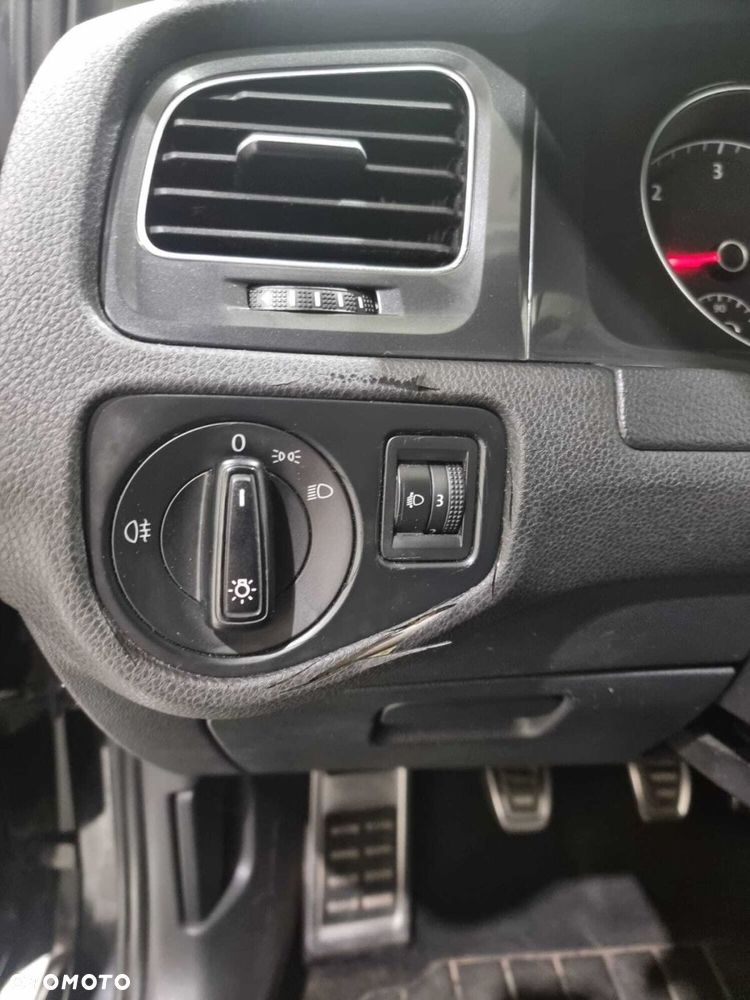 Volkswagen Golf - 18