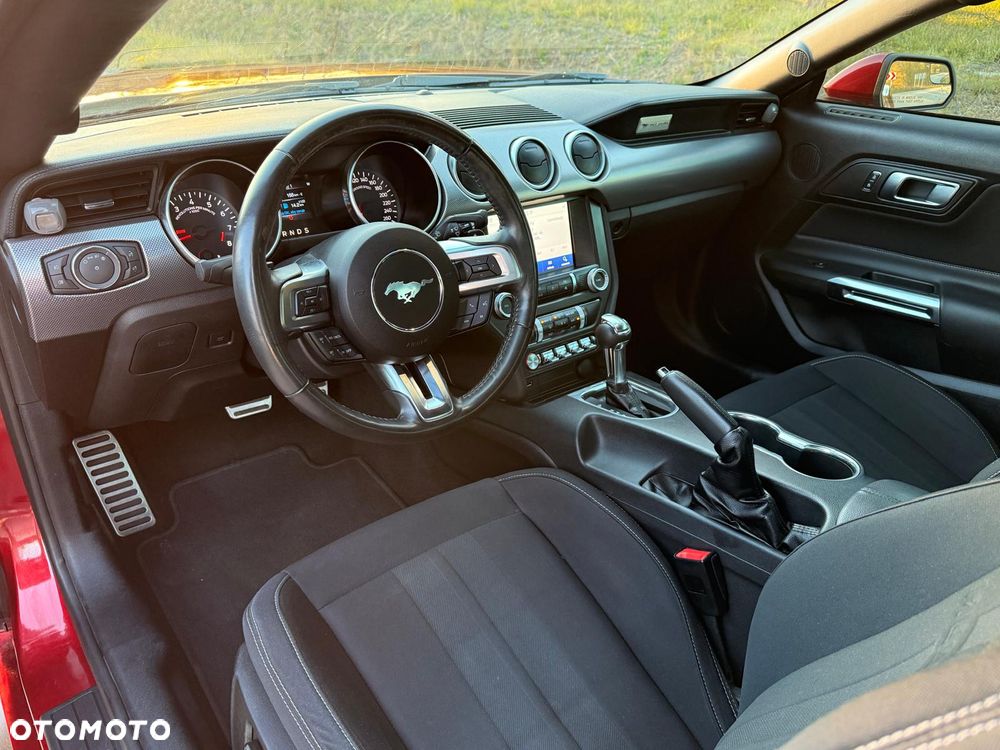 Ford Mustang - 11