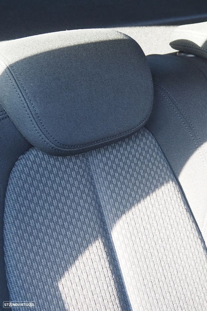 BMW 225xe Active Tourer iPerformance - 35