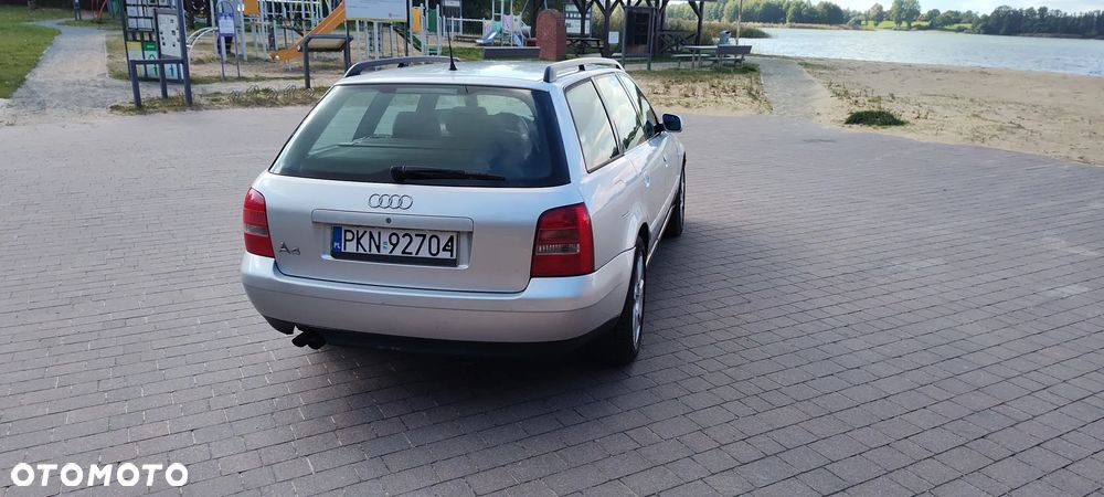 Audi A4 Avant 1.8T Quattro - 16