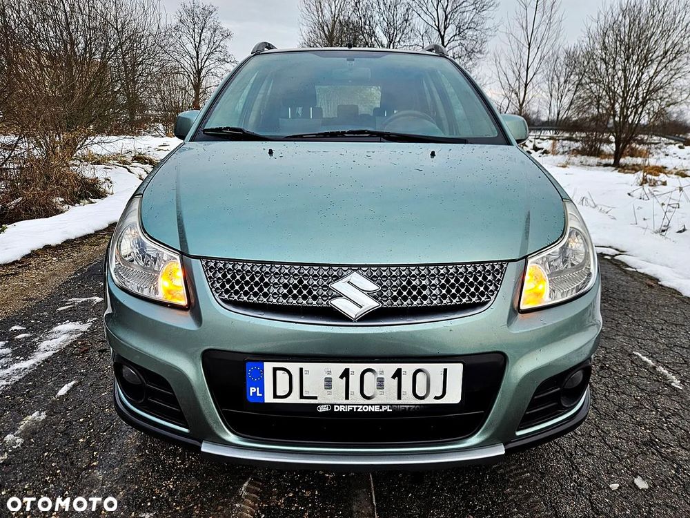 Suzuki SX4 1.6 Topline Edition 4WD - 2