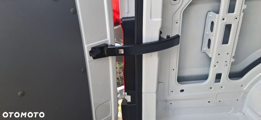 Volkswagen Crafter - 19