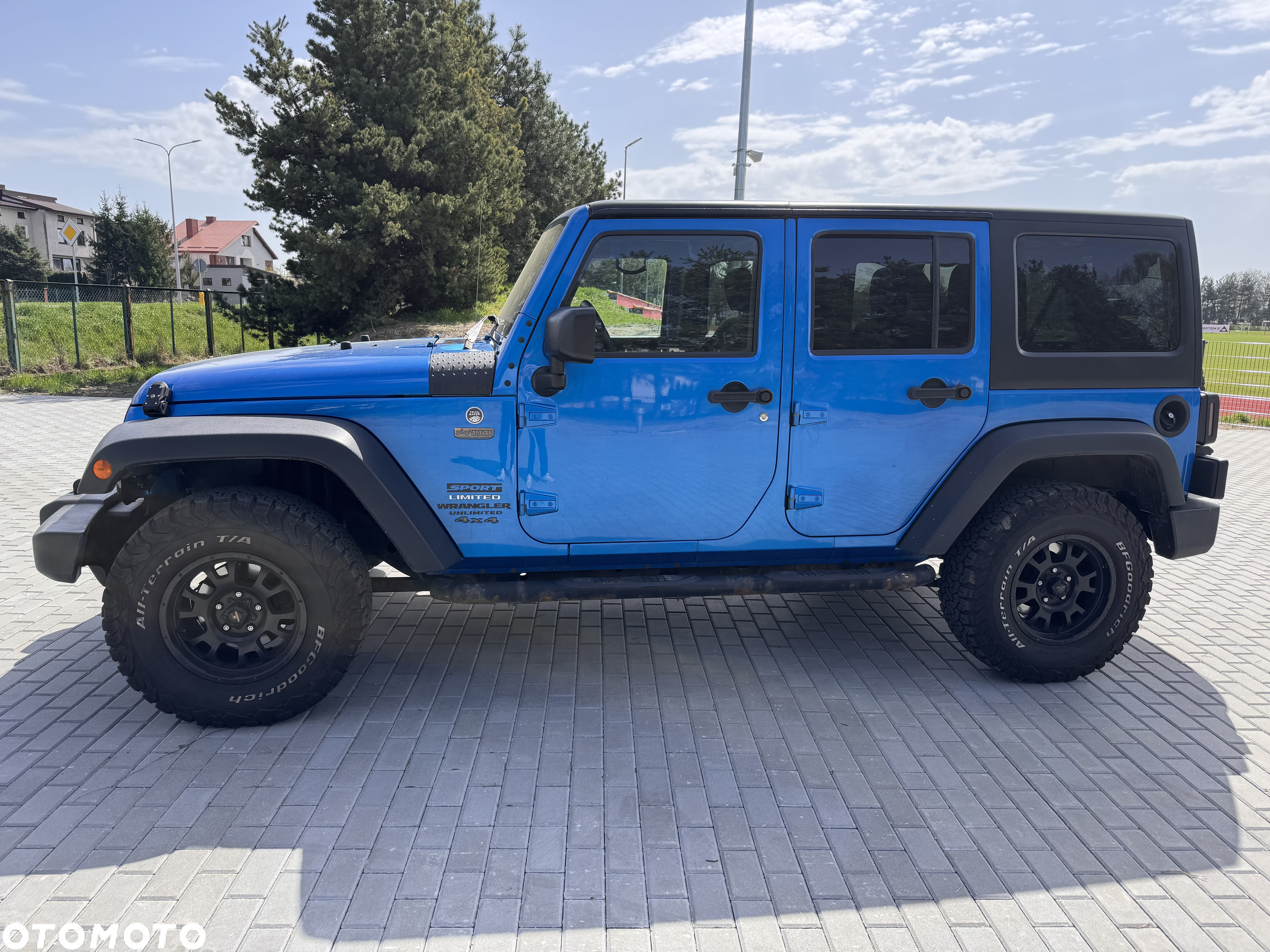 Jeep Wrangler - 2