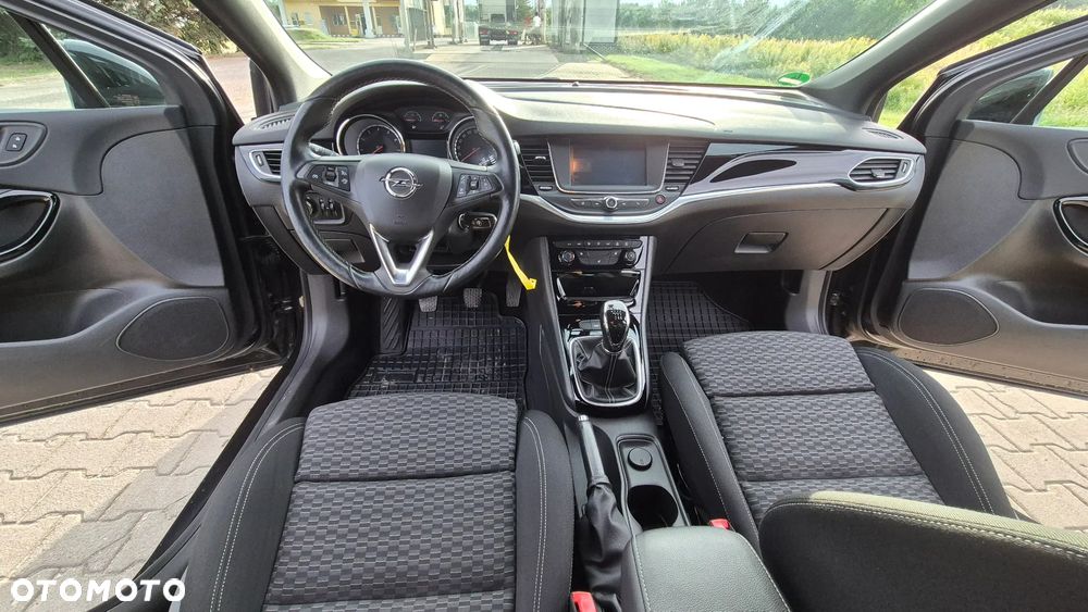 Opel Astra 1.4 T Dynamic - 22