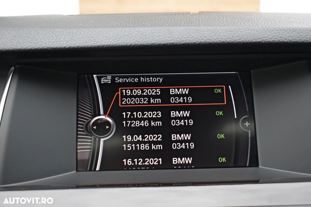 BMW Seria 5 520d Aut. Luxury Line - 18