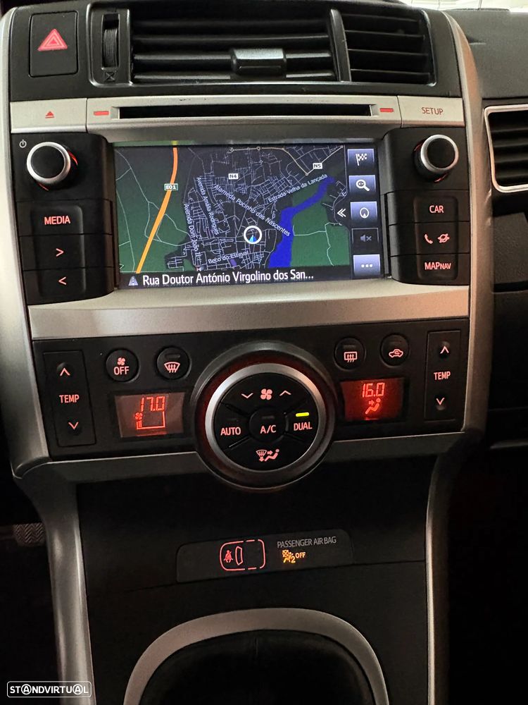 Toyota Verso 1.6 D-4D 7L S&S Skyview Edition - 27