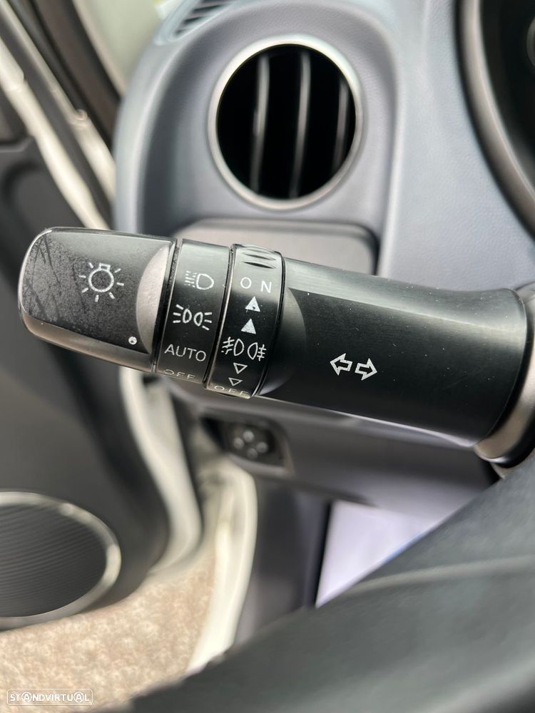 Peugeot iOn Active - 16