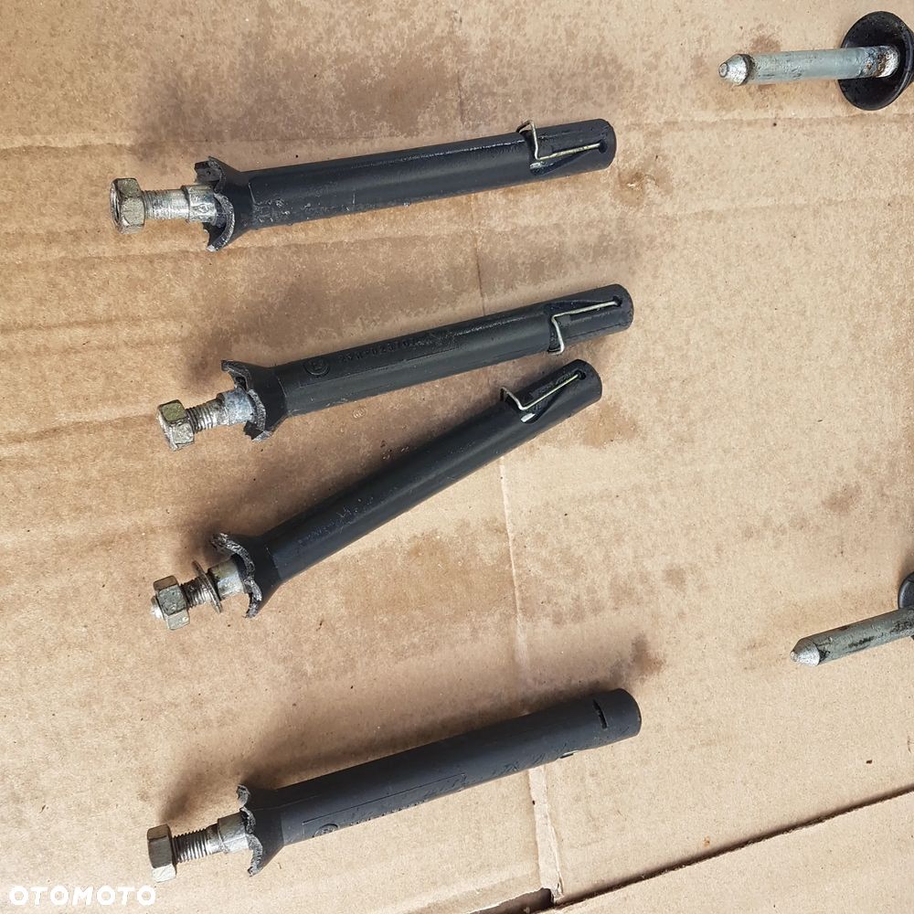 zagłówek zagłowek regulacja oś regulacji wysokości przód przednie fiat 126p 126 p maluch - 23