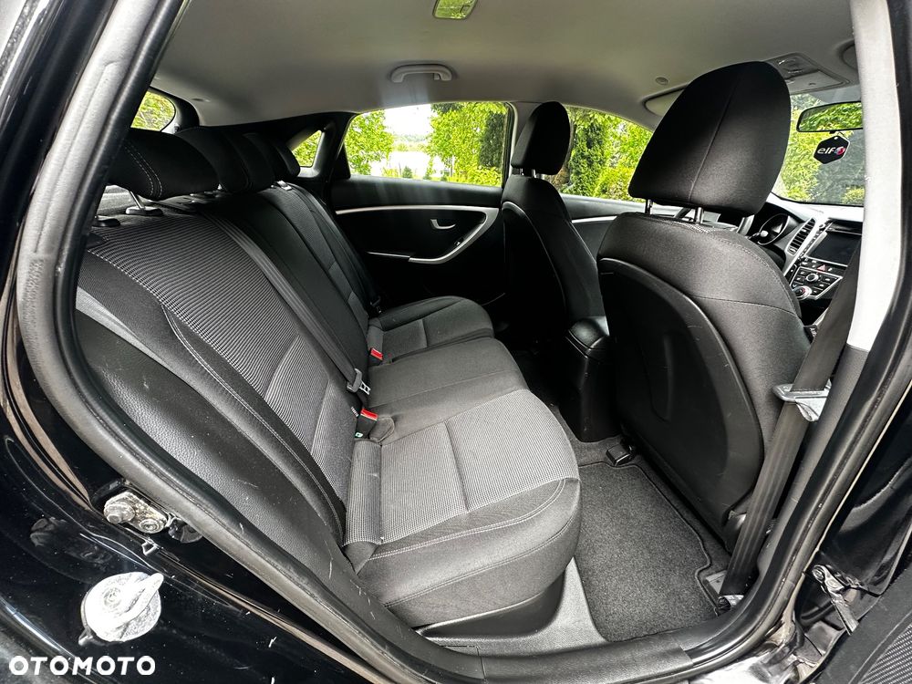 Hyundai i30 1.4 Premium - 11