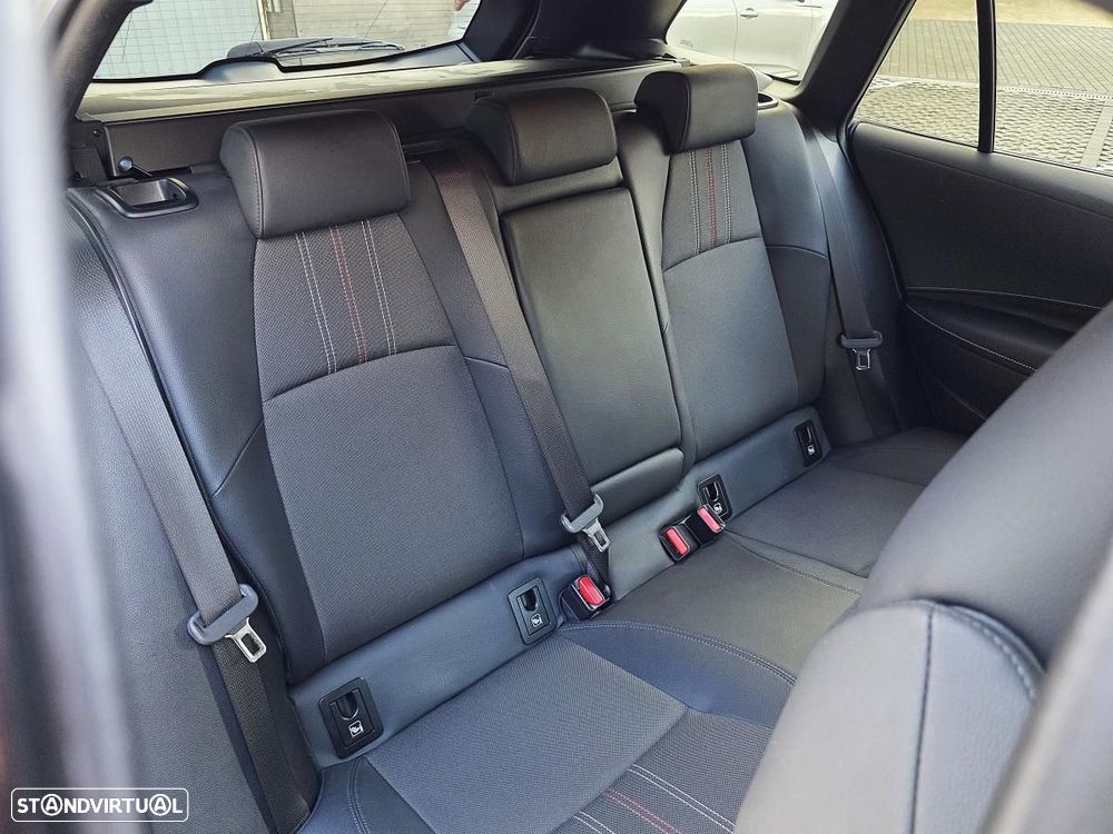 Toyota Corolla Touring Sports 1.8 Hybrid GR-Sport - 30