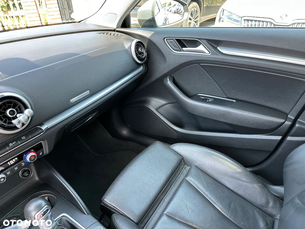 Audi A3 Sportback - 17