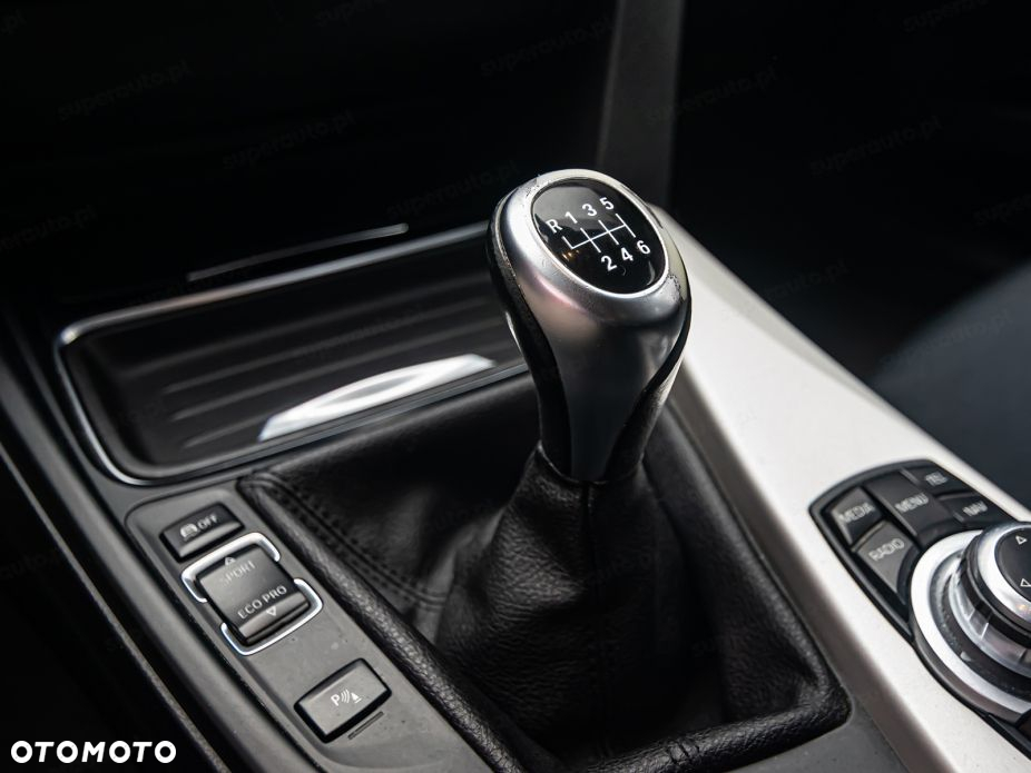 BMW Seria 3 318d - 19