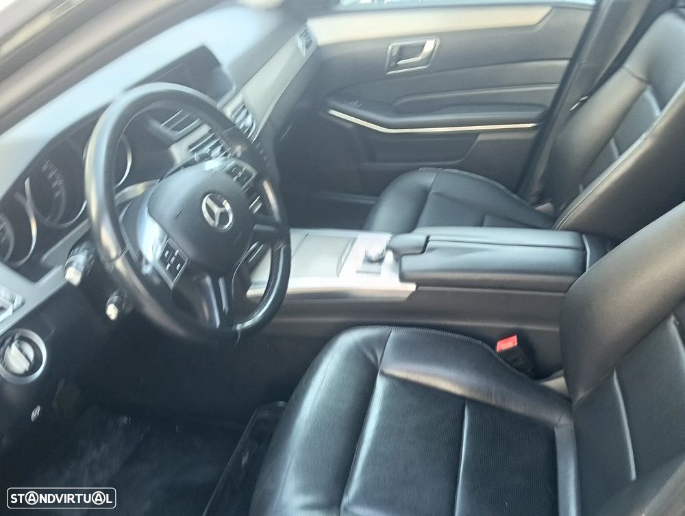 Mercedes-Benz E 220 CDI Auto Elegance - 47