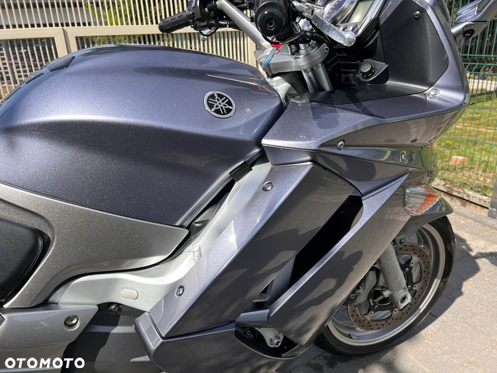 Yamaha FJR - 10