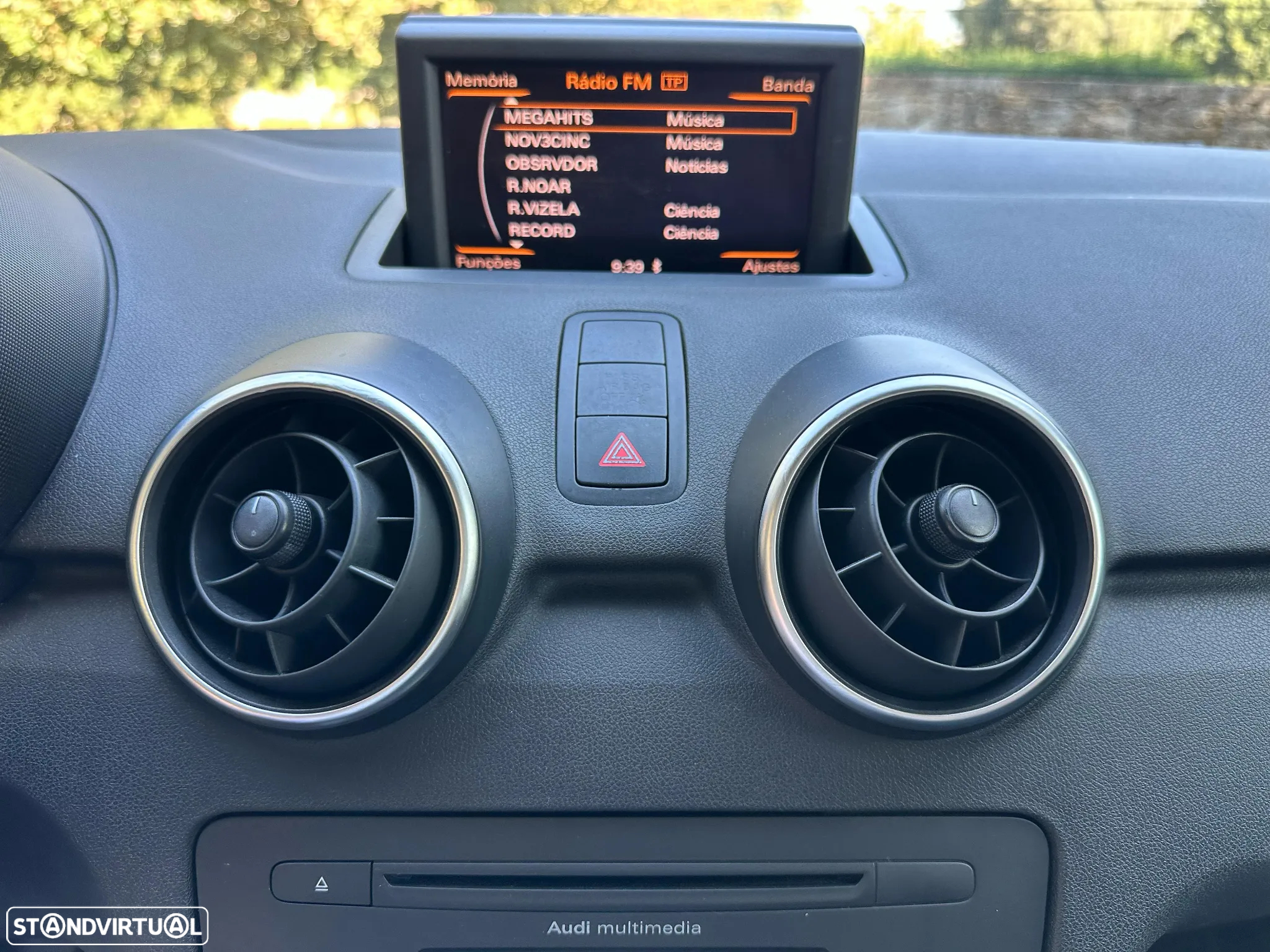 Audi A1 1.6 TDI Sport Edition S-line S-Tronic - 32