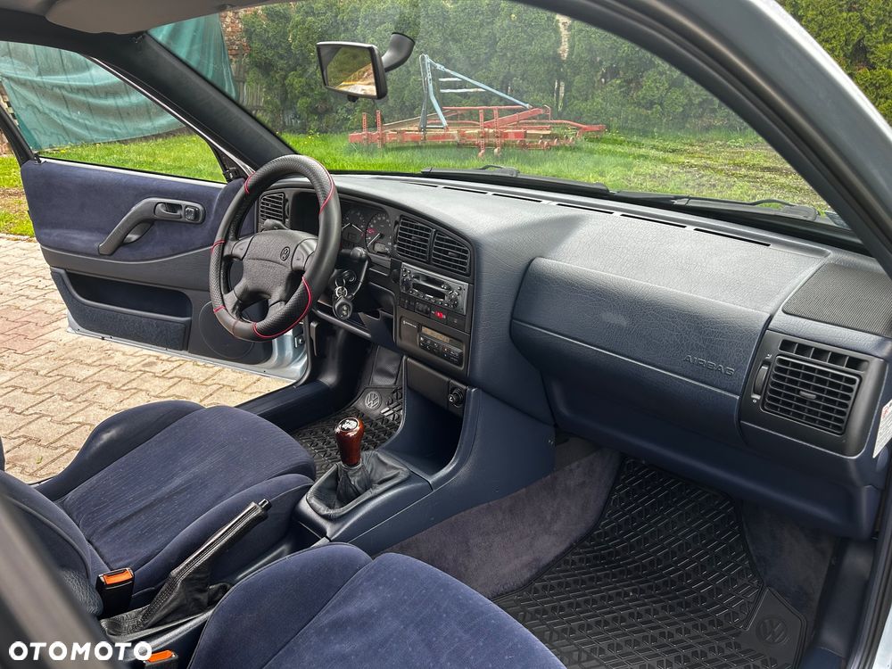 Volkswagen Passat 2.0 GT - 24