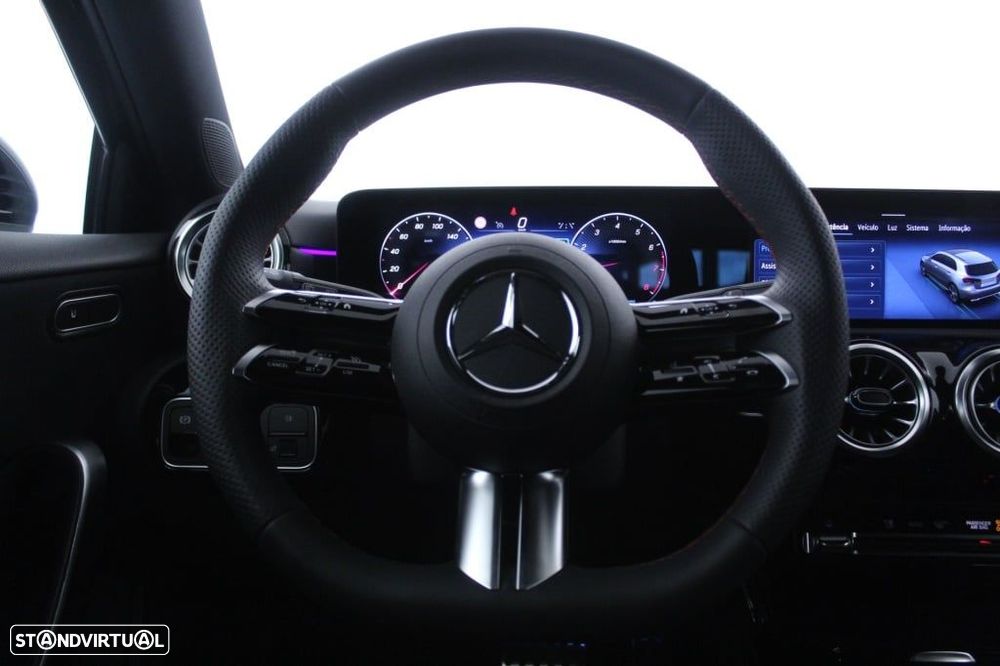Mercedes-Benz A 200 AMG Line Aut. - 19