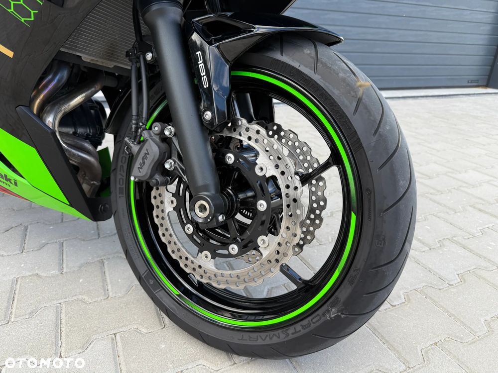Kawasaki Ninja - 12