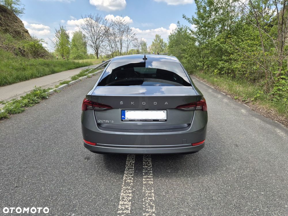Skoda Octavia 2.0 TDI Style DSG - 10