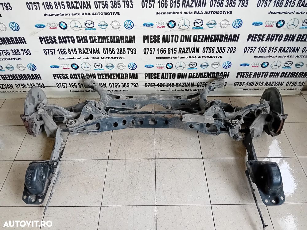 Punte Spate Cu Fuzete Vw Passat B8 Variant Combi 2014-2022 - 1