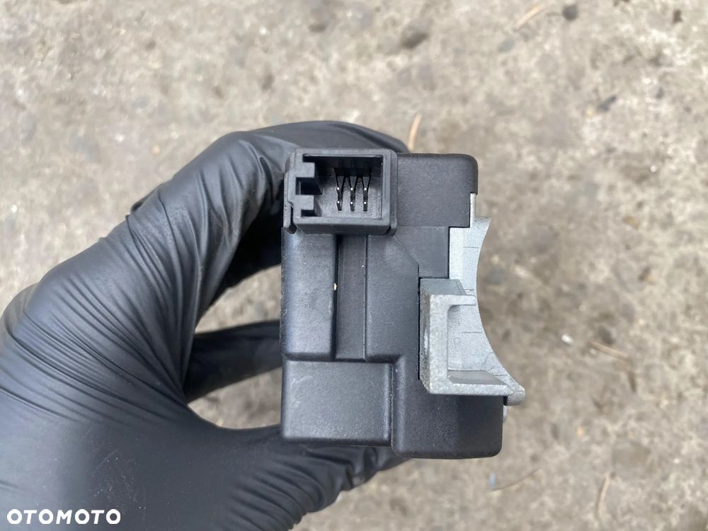 Blokada kierownicy AUDI A4 B8 8K0905852D - 3