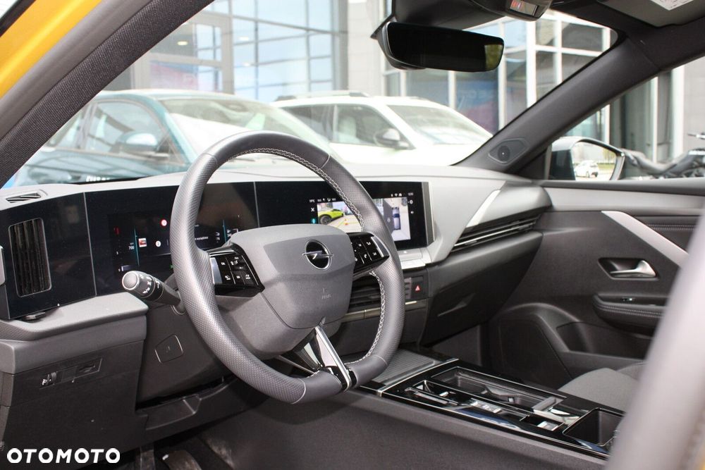 Opel Astra 1.2 T GS S&S - 11