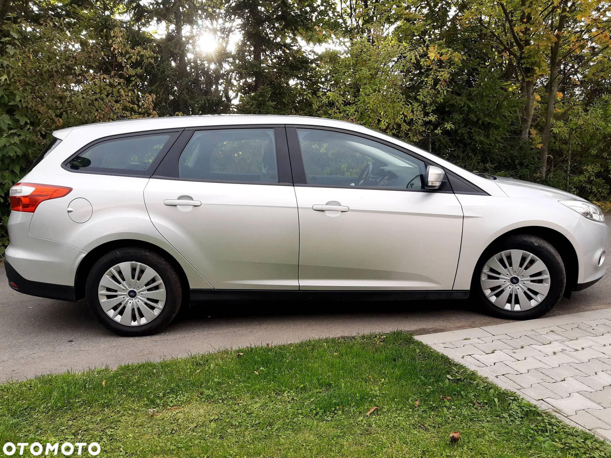 Ford Focus Turnier 1.0 EcoBoost Start-Stopp-System TREND - 5