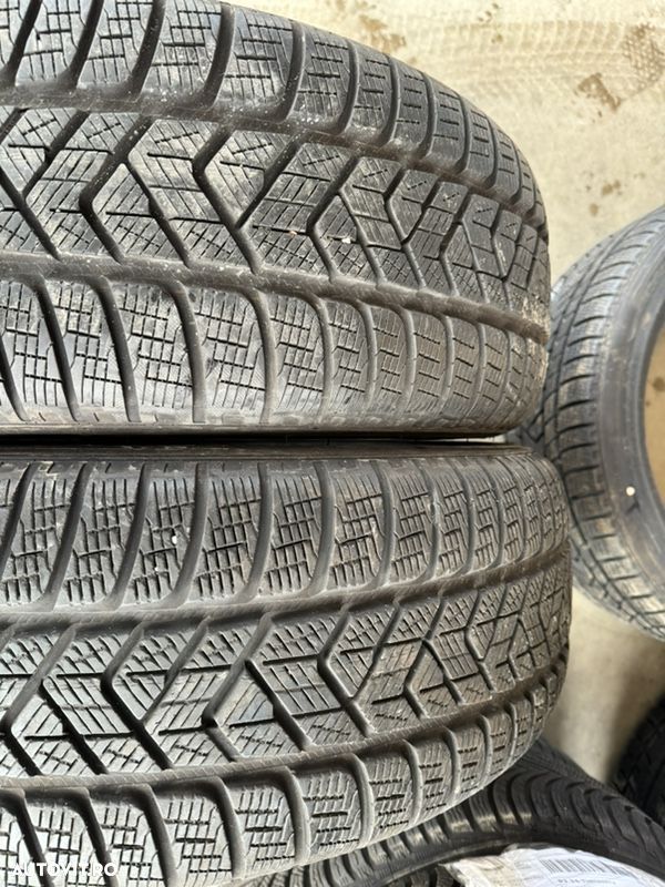 vând 2 anvelope 235/65/18 pirelli de iarnă second - 4