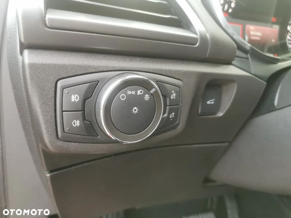 Ford Mondeo 2.0 TDCi Titanium PowerShift - 25