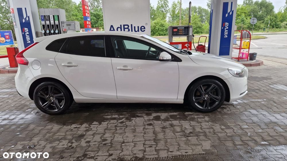 Volvo V40 D4 Summum - 17