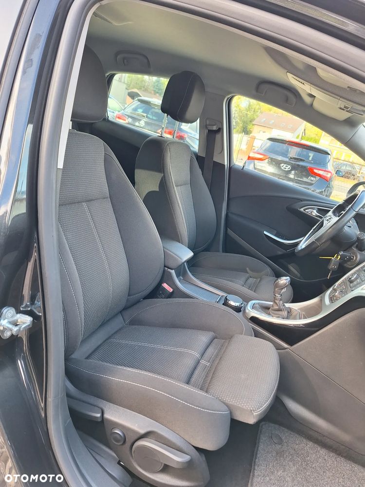 Opel Astra 1.6 Turbo Sport - 19