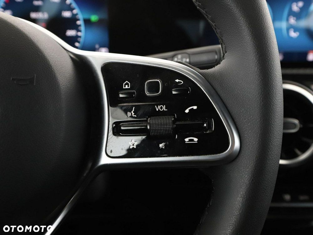 Mercedes-Benz CLA 200 d 8G-DCT - 31