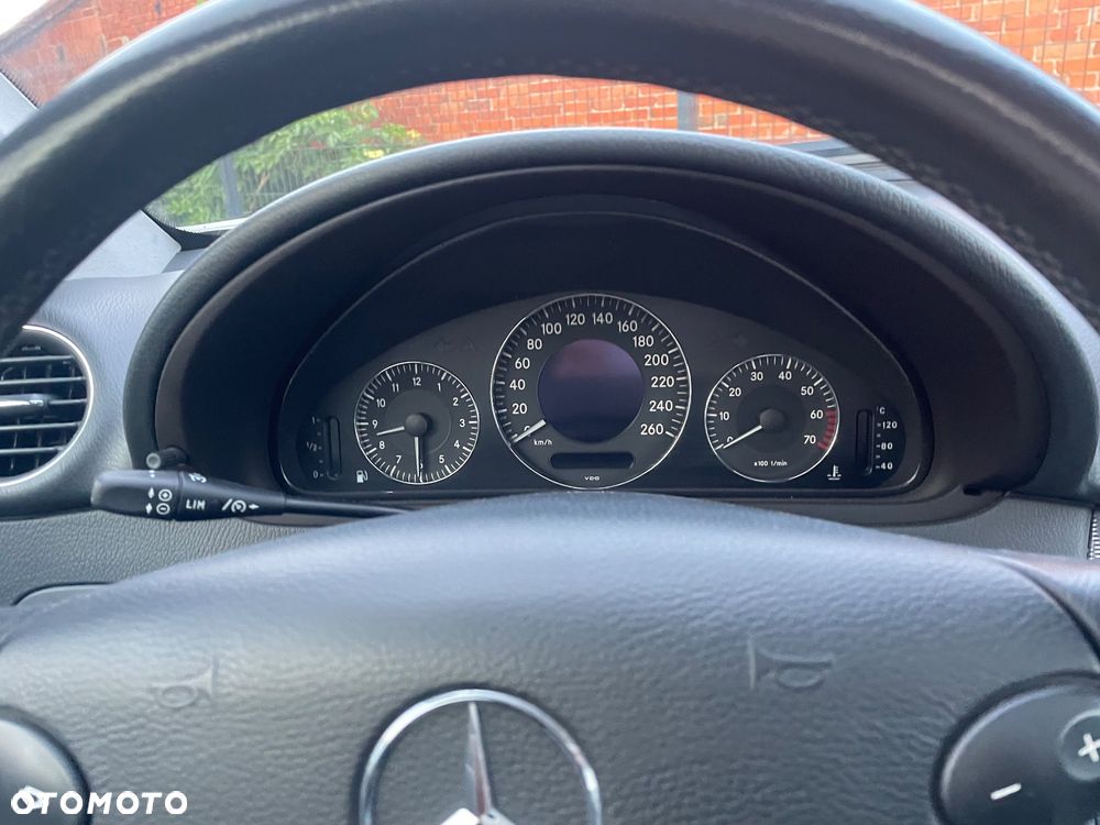Mercedes-Benz CLK - 18