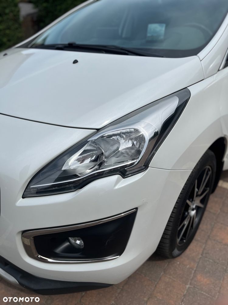 Peugeot 3008 2.0 HDi HYbrid4 - 16