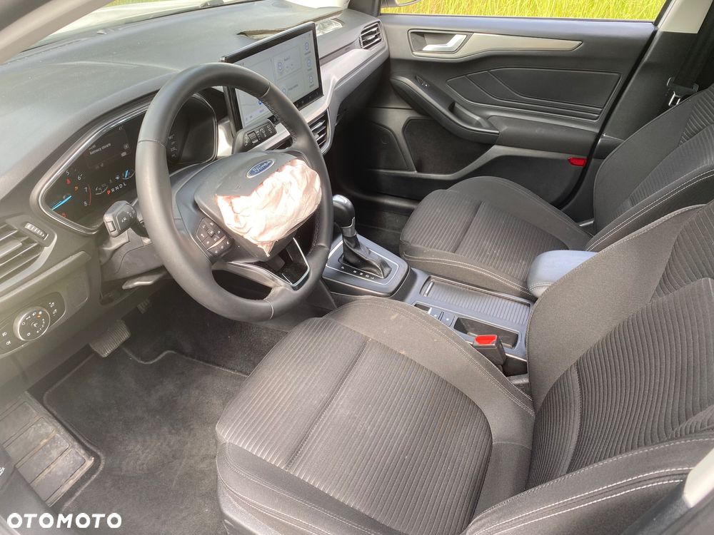Ford Focus 1.0 EcoBoost mHEV Titanium Style - 6