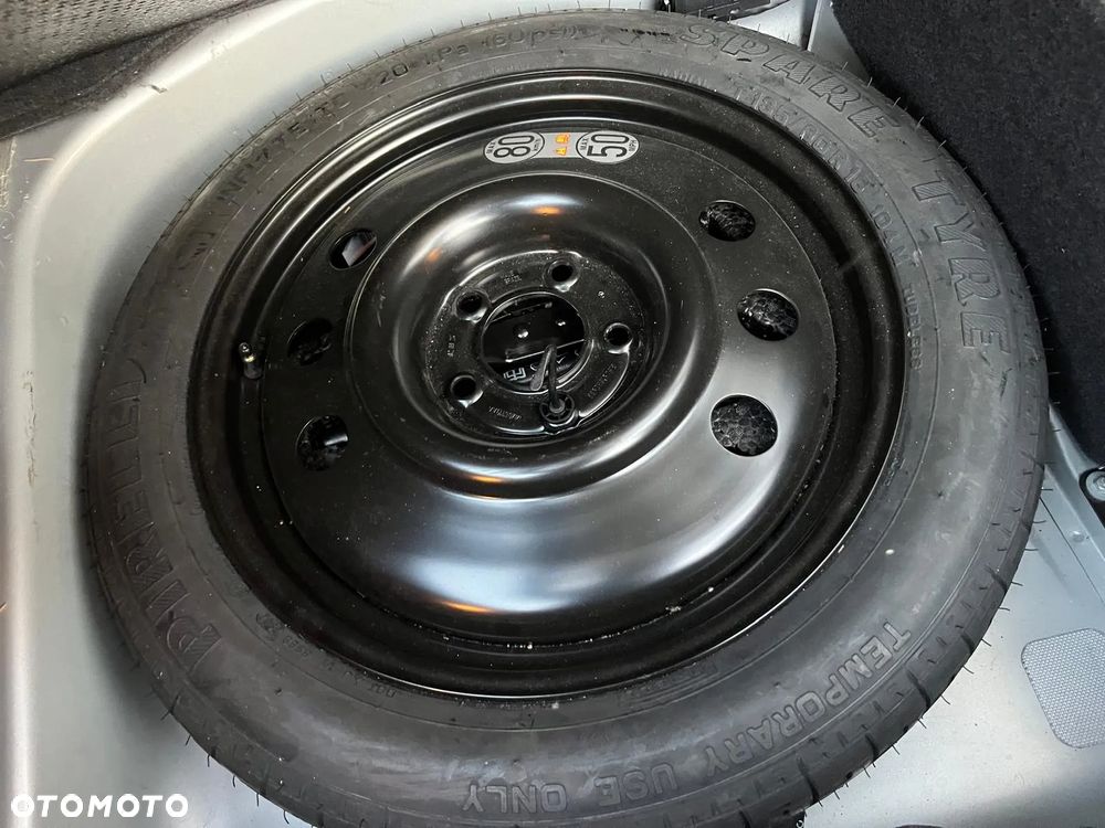 Jaguar XK8 Cabriolet - 25