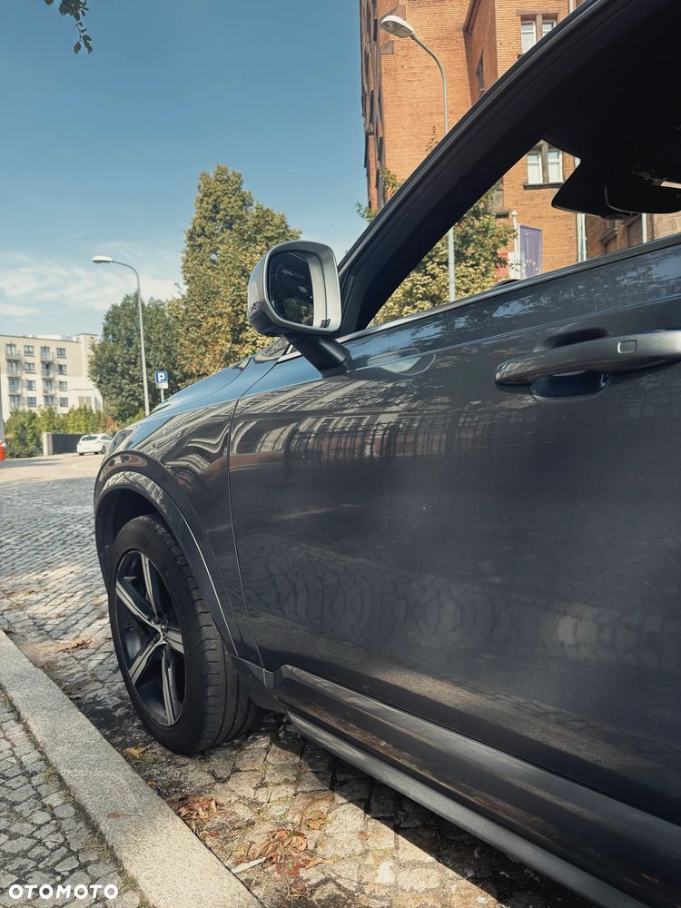 Volvo XC 90 D5 SCR AWD R-Design 7os - 7