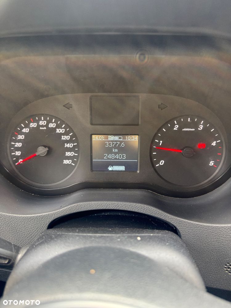 Mercedes-Benz Sprinter - 14