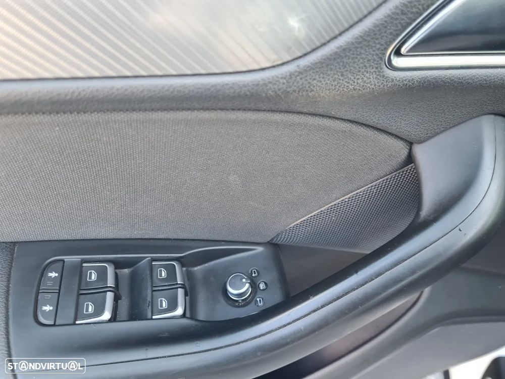 Audi Q3 2.0 TDI Design - 23