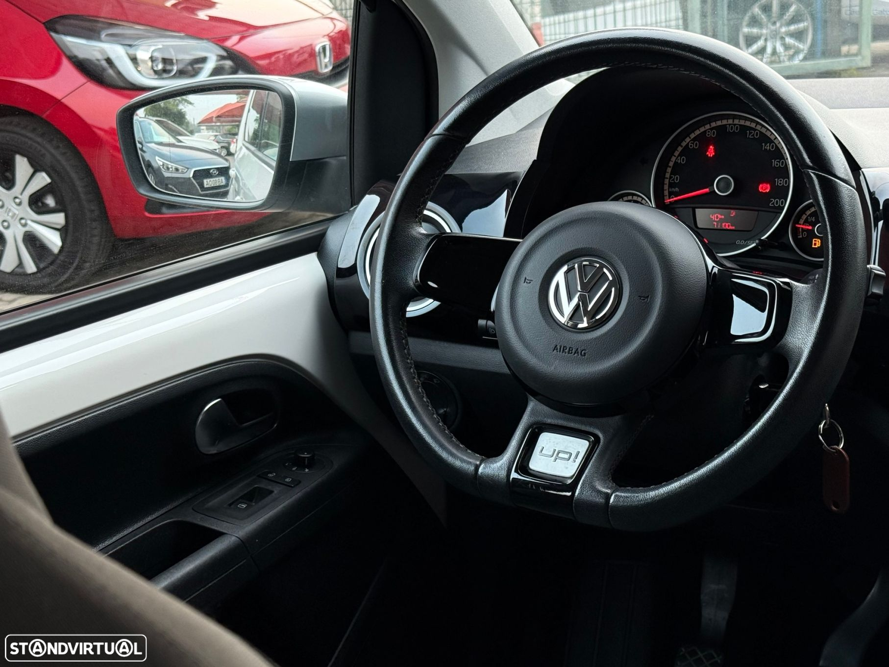 VW Up! - 9