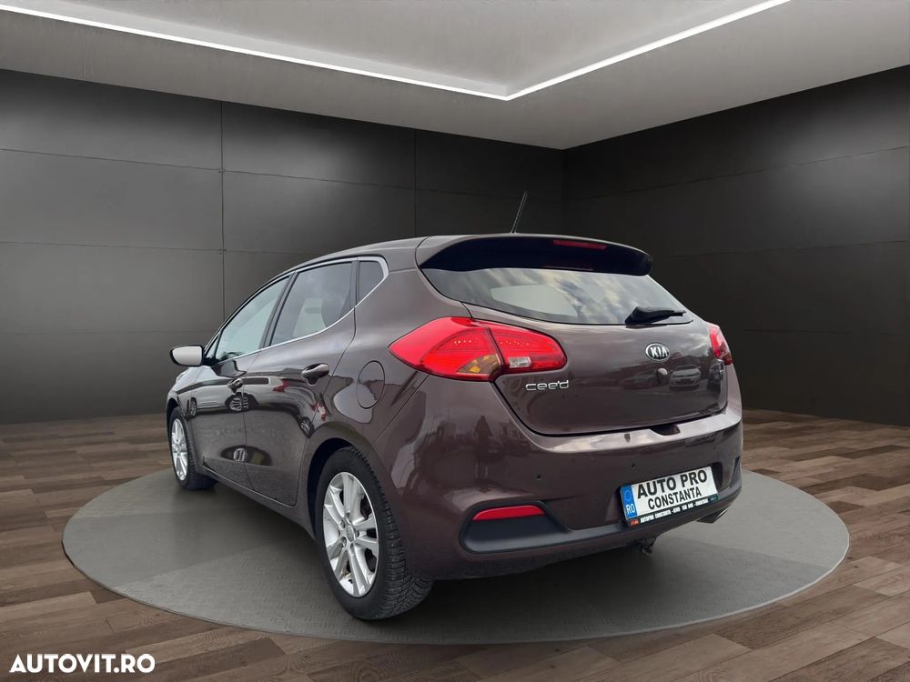 Kia Ceed - 3