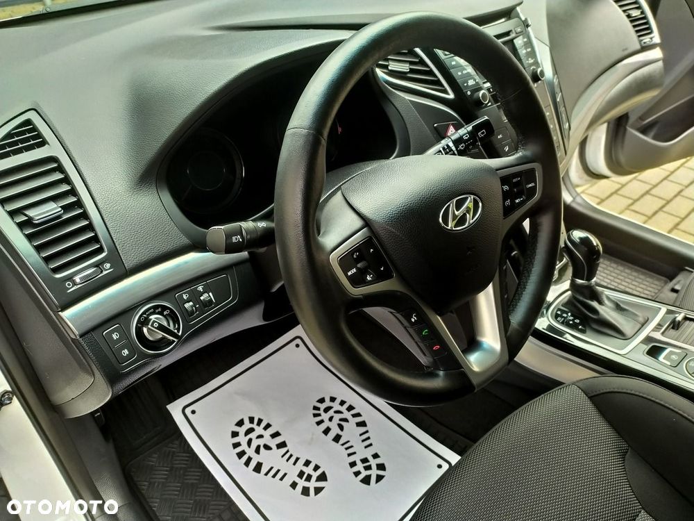 Hyundai i40 2.0 Automatik Premium - 17