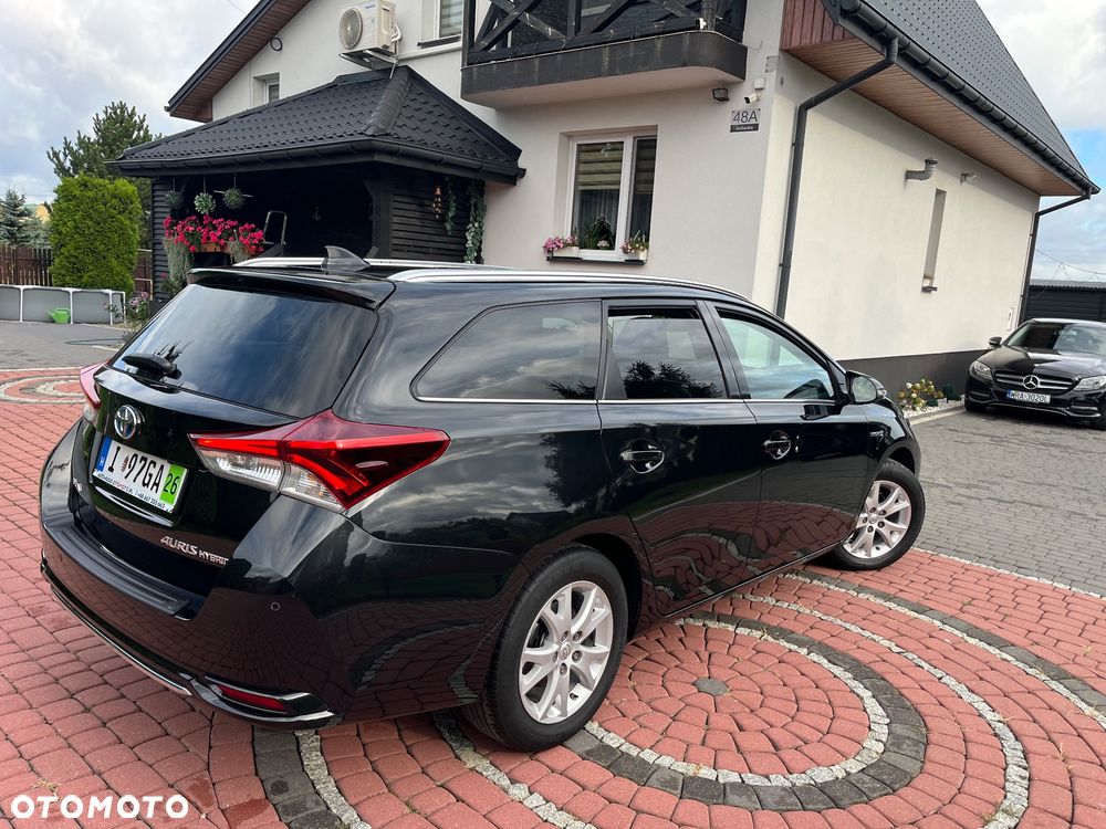 Toyota Auris ver-1-8-hsd-luna - 6