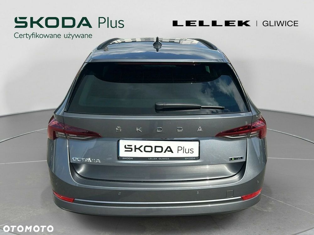 Skoda Octavia - 8