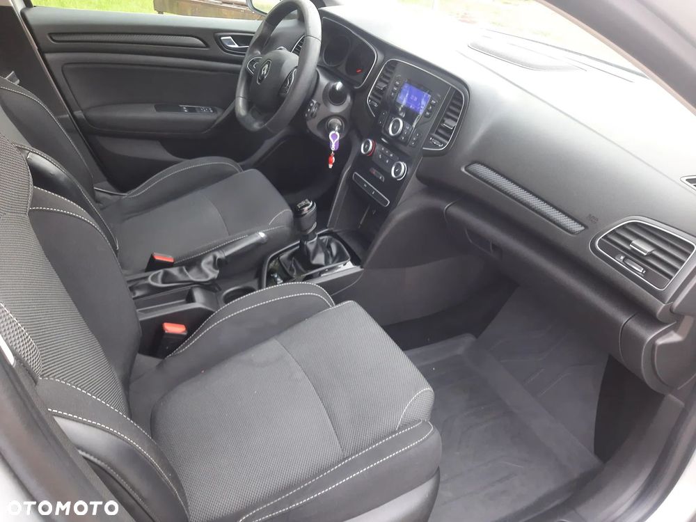 Renault Megane 1.5 dCi Business - 6