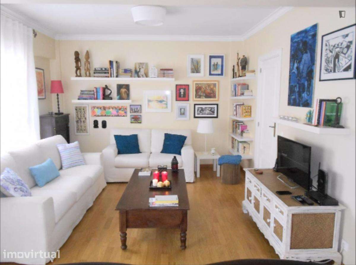 Quarto - localizado em Carcavelos Lisbon - Grande imagem: 4/15