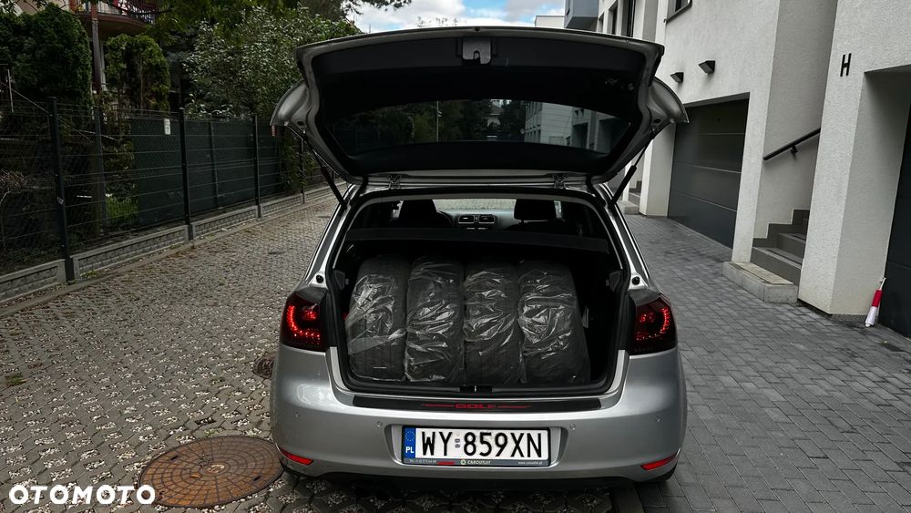 Volkswagen Golf - 16