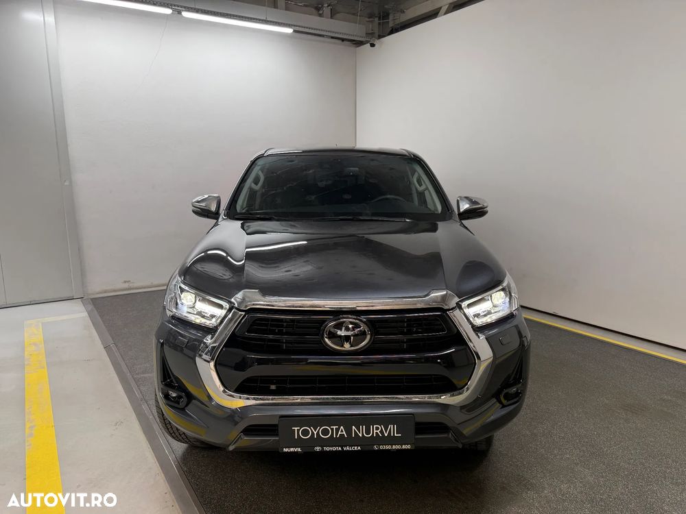 Toyota Hilux 2.8D 204CP 4x4 Double Cab AT Executive - 3