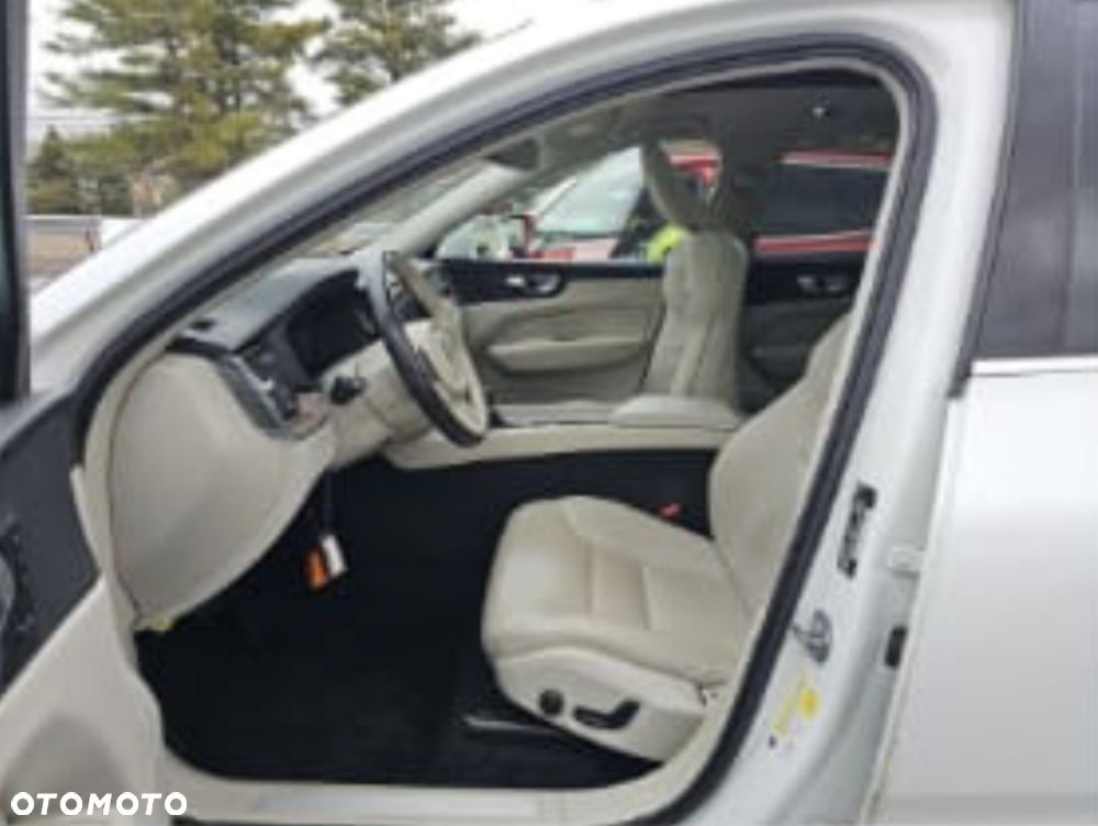 Volvo XC 90 T5 AWD Geartronic Momentum Pro - 9