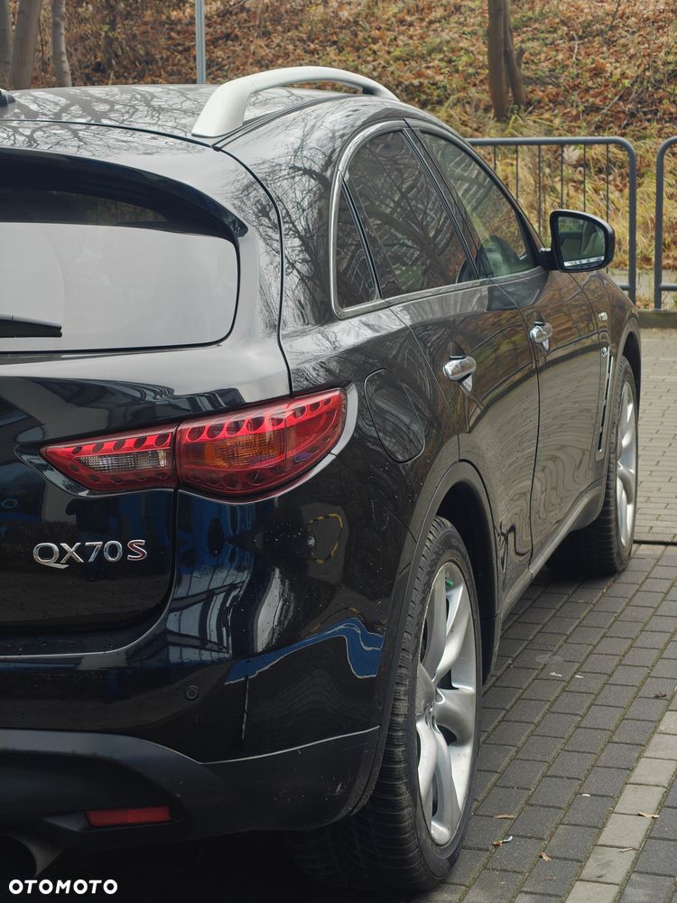 Infiniti QX70 5.0 S Premium - 4